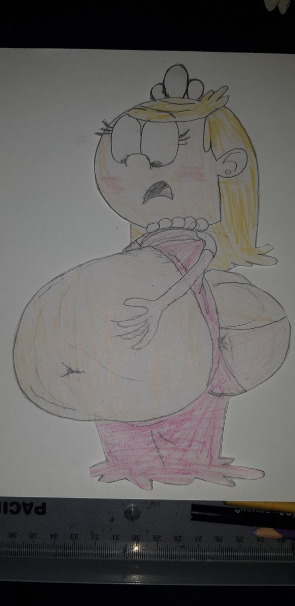 Loud Raspberry Belly @DakotaRhodaLoud Lola loud big belly fat princess