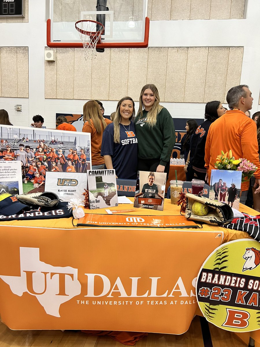 Brandeis Softball (@brandeissb) on Twitter photo SIGNING DAY 2024π₯ππ§‘
Congratulations to <a href="/katieha08462737/">Katie Hart</a> for signing to continue her academic & athletic career at the next!ππΌπͺπΌ #AlwaysABronco <a href="/UTD_Softball/">UTD Softball</a> <a href="/BroncosBrandeis/">Brandeis Broncos Athletic Booster Club</a> SIGNING DAY 2024π₯ππ§‘
Congratulations to <a href="/katieha08462737/">Katie Hart</a> for signing to continue her academic & athletic career at the next!ππΌπͺπΌ #AlwaysABronco <a href="/UTD_Softball/">UTD Softball</a> <a href="/BroncosBrandeis/">Brandeis Broncos Athletic Booster Club</a>