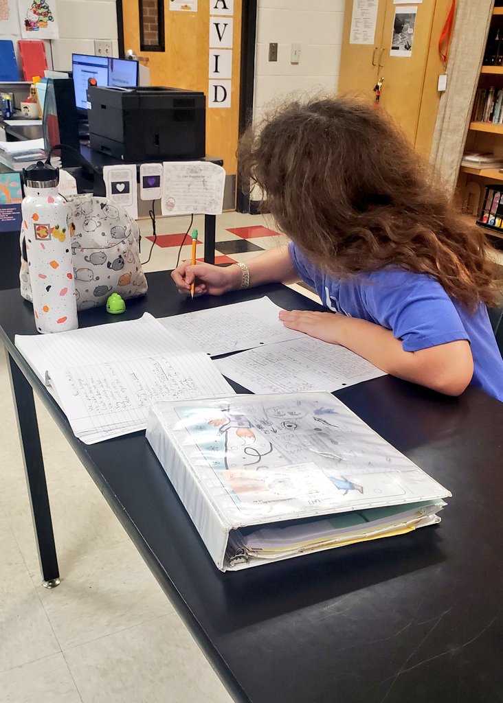 ZachryAVID's tweet photo. Our AVID scholars have been working the writing process. Personal narratives are coming together! Next stop: peer editing and revisions. ✍️

#WICORworks #GetKidsWRITING https://t.co/je3gXHjmvj