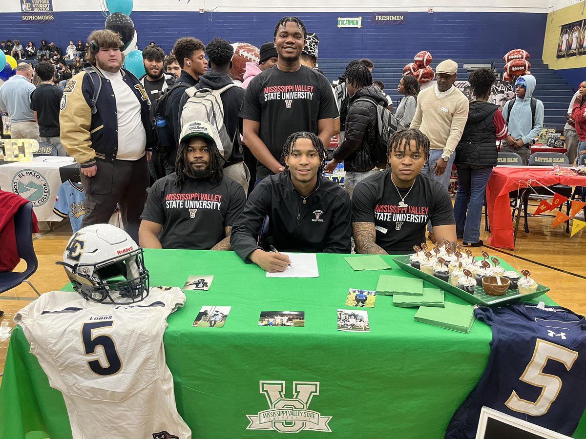 🦅 (@deesantana300) on Twitter photo I could damn near cry making this post. I love you lil bro❤️ I’m proud of you, Watching you grow into being a man & now it’s time to go play college ball! Super excited for you!! Keep being a true leader on & off the field!! Go dominate & bring that degree home❤️ <a href="/princeijioma_/">Prince ijioma</a> I could damn near cry making this post. I love you lil bro❤️ I’m proud of you, Watching you grow into being a man & now it’s time to go play college ball! Super excited for you!! Keep being a true leader on & off the field!! Go dominate & bring that degree home❤️ <a href="/princeijioma_/">Prince ijioma</a>