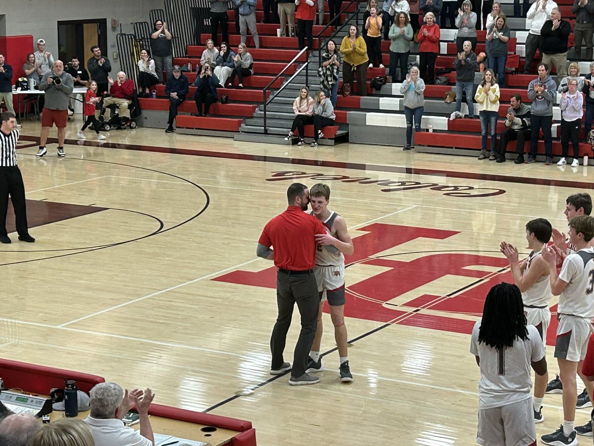 Congratulations to <a href="/BlankHudson/">Hudson Blank</a> on scoring his 1000th point, becoming the 14th member to do it at Dixie Heights. 

Blank and Colonel head coach, Chad Fields below.