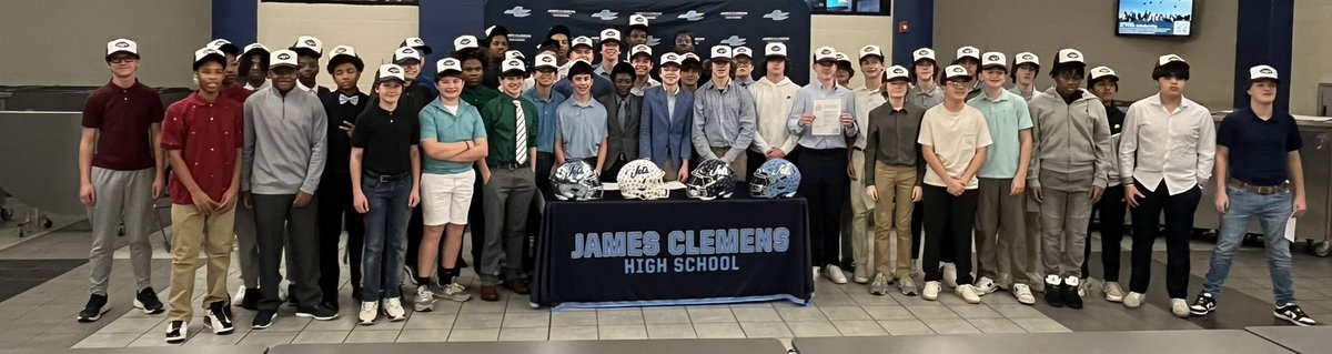 Middle schoolers all signed today! @JCJetsFootball