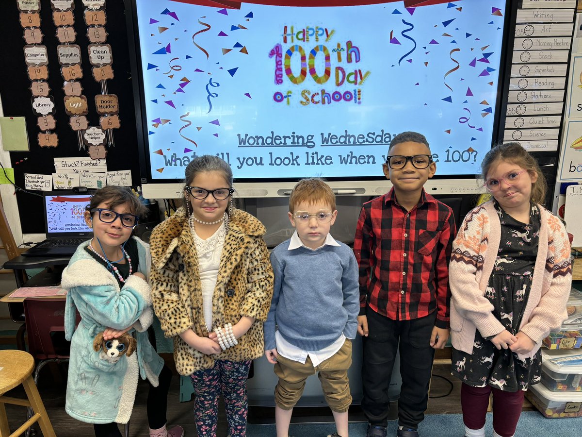 Happy 100th Day of School from the senior citizens of Team 14! 👴 👵  #FabulousFirsties @VS13UFSD @CindyGervasi