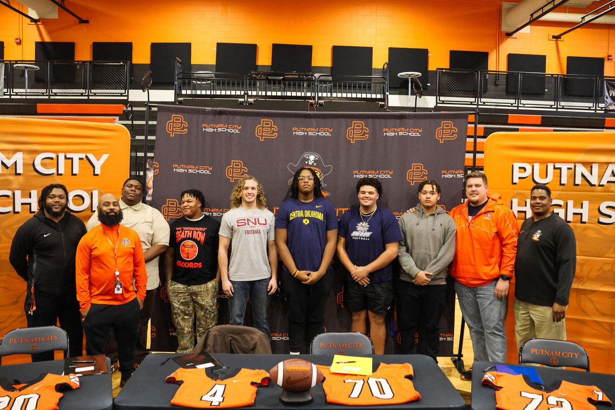 #PCAthletics: Putnam City High and Putnam City West had their high school stars proudly sign their names to shine on the collegiate level today! We know they will #GoBoldly and represent Putnam City Athletics and Academics in the best ways!🏅