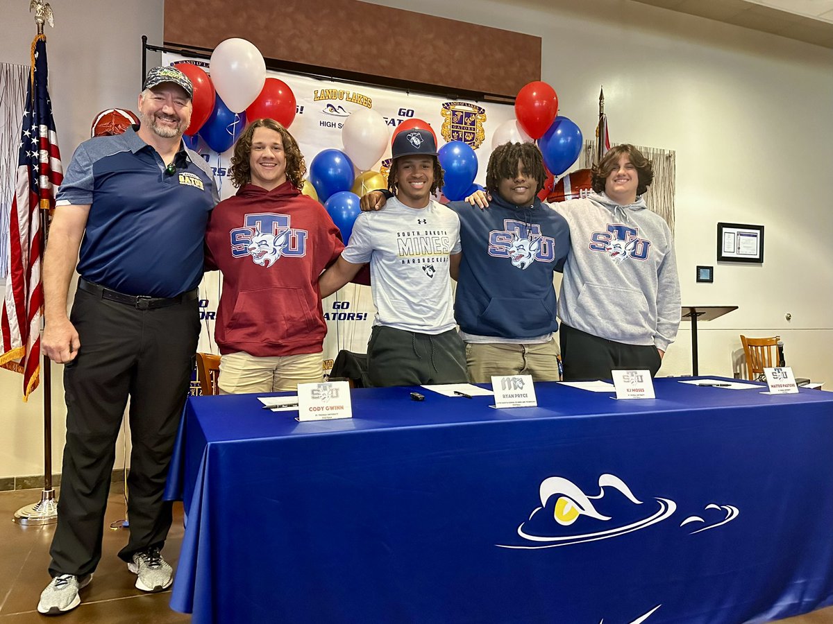 Congrats to these outstanding Gator athletes! National Signing Day 2024! College football and College degrees! Can’t wait to watch them do both! 💙💛<a href="/LOLHSPrincipal/">Land O' Lakes High School</a> <a href="/LOLHSathletics/">Gator Athletics</a> 
<a href="/Dan_Goodspeed/">Coach Dan Goodspeed</a> <a href="/LOLGatorsFB/">Land O’Lakes Gators Football</a>
