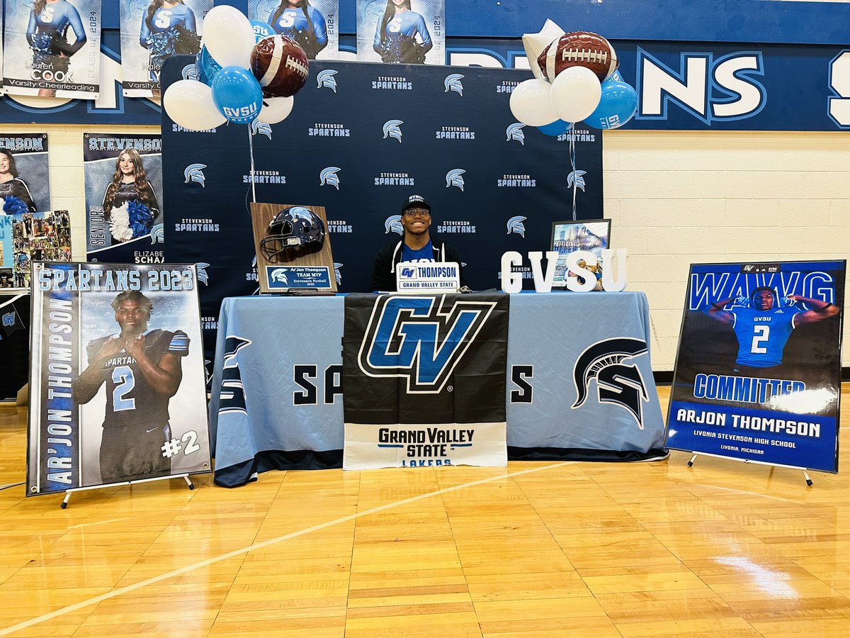 lashoner tweet media