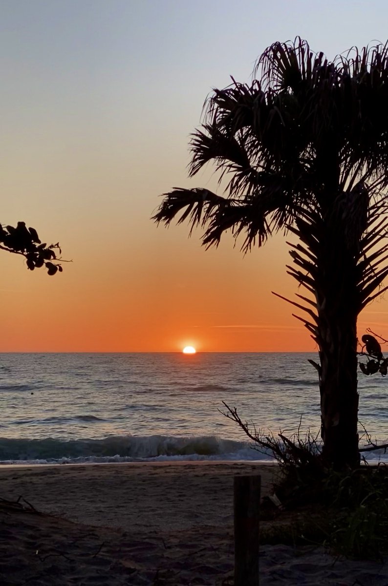 Another end to a beautiful day at Caspersen Beach in Venice, Florida 
⁦<a href="/PaulFox13/">Paul Dellegatto⚡️FOX</a>⁩