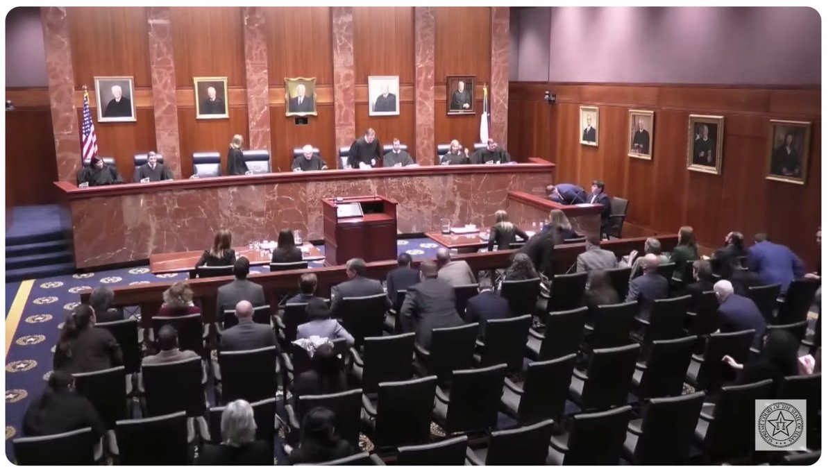 🧵On 1/30, the TX Sct heard oral arguments for #SB14, recent legislation that bans “gender affirming care” (GAC) in Texas.

One point of disagreement b/t the parties:
the trustworthiness of medical organizations such as Am Med Asso & Am Asso of Pediatrics?

Who’s right?  1/