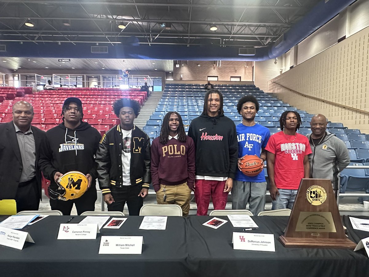 #NationalSigningDay So proud of you guys🙌🏾 #buffpride💛🖤