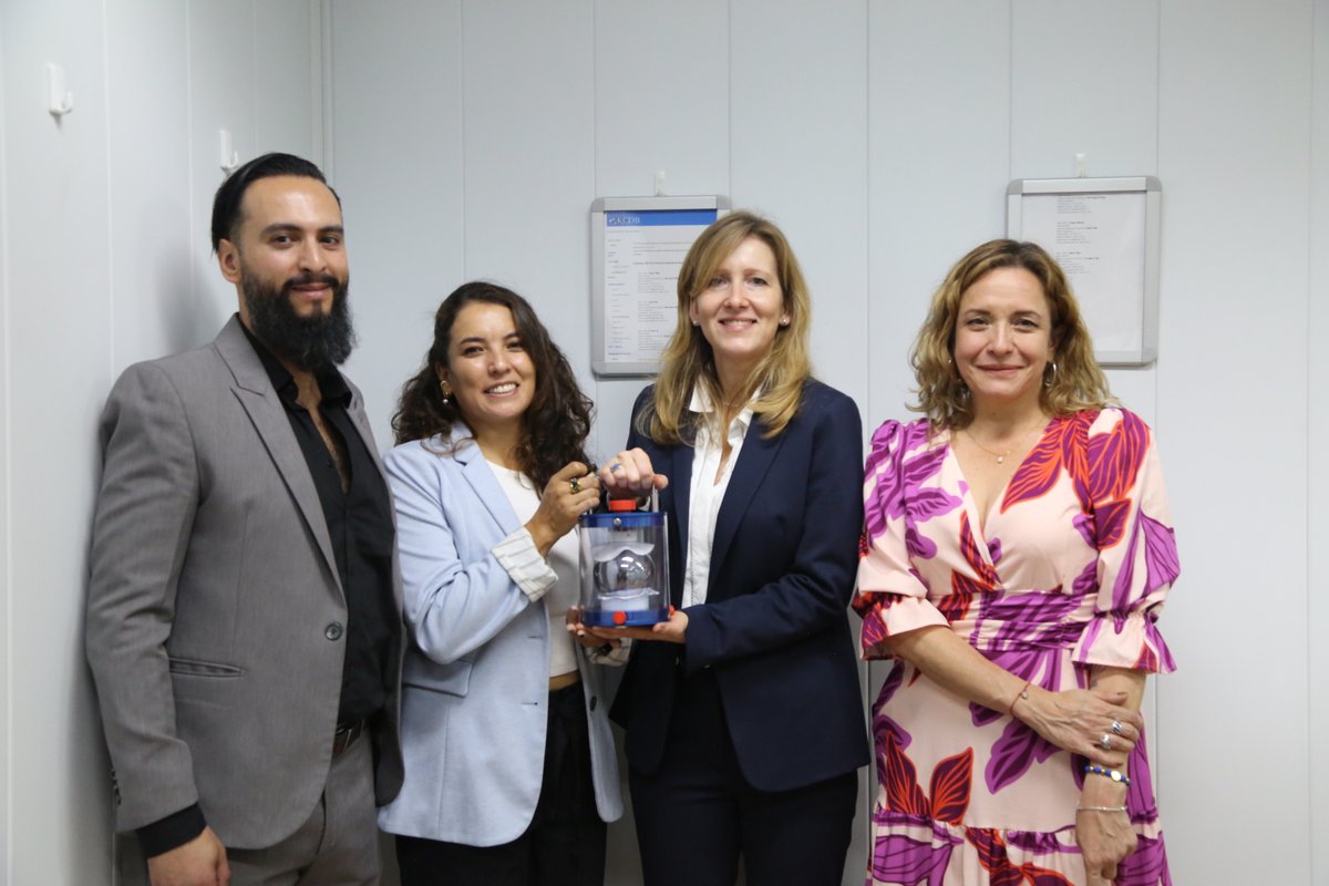 INMdeColombia's tweet photo. #Hoy tuvimos el privilegio de recibir la visita de @sch_nicola Gerente de Proyectos de Cooperación Regional de @iaeaorg y de @MinEnergiaCo, en nuestras instalaciones.  Jornada que permitió trazar nuevos horizontes estratégicos para fomentar una #cooperación técnica en #metrología https://t.co/JMvFv4aRfP