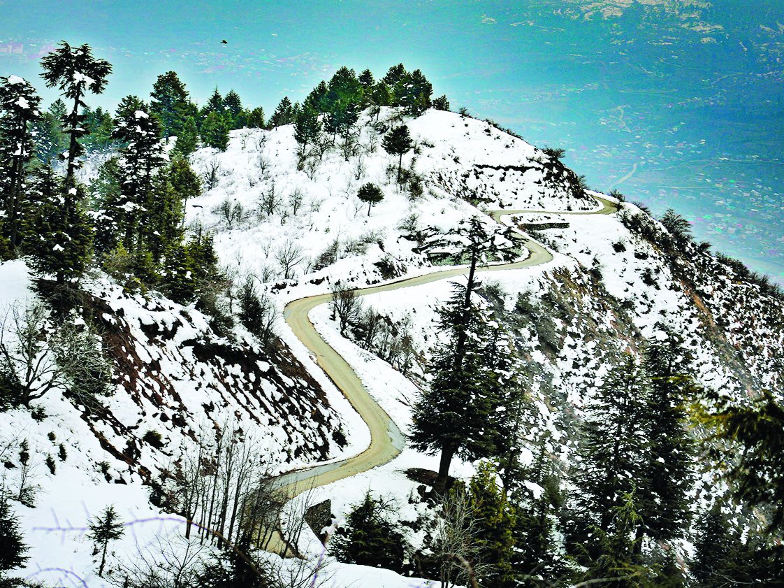 greater_jammu's tweet photo. A view of tourist resort of Hajibal in Baramulla district.
.
.
.
#tourist #Hajibal #Baramulla #JammuAndKashmir #greaterjammu https://t.co/eOnV2Evgvs