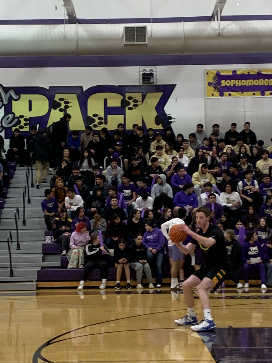 WolvesLhs's tweet image. What a crowd! Great atmosphere. I want to thank my fellow coaches for making this possible. The purple zoo was amazing! The energy was great! Wolves with the victory. Roll pack!