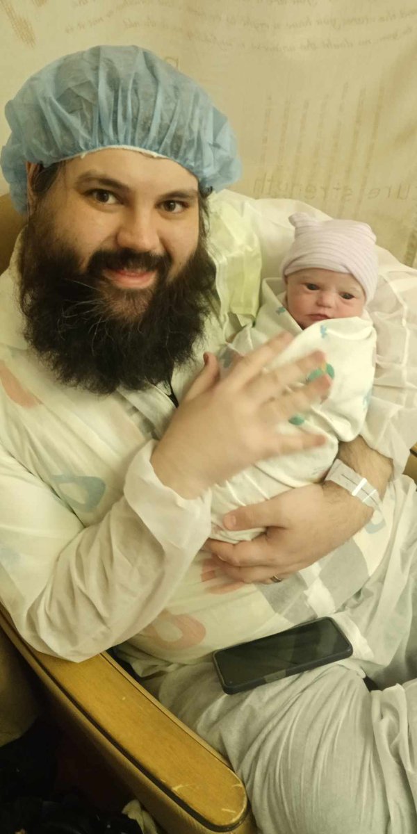 ChewyRayray's tweet photo. RayRay is doing amazing after giving us our first kid. My first day as Papa Chewy is over, and I'm so excited to have so many baby stories with my little Norah. https://t.co/AxOXCae6La