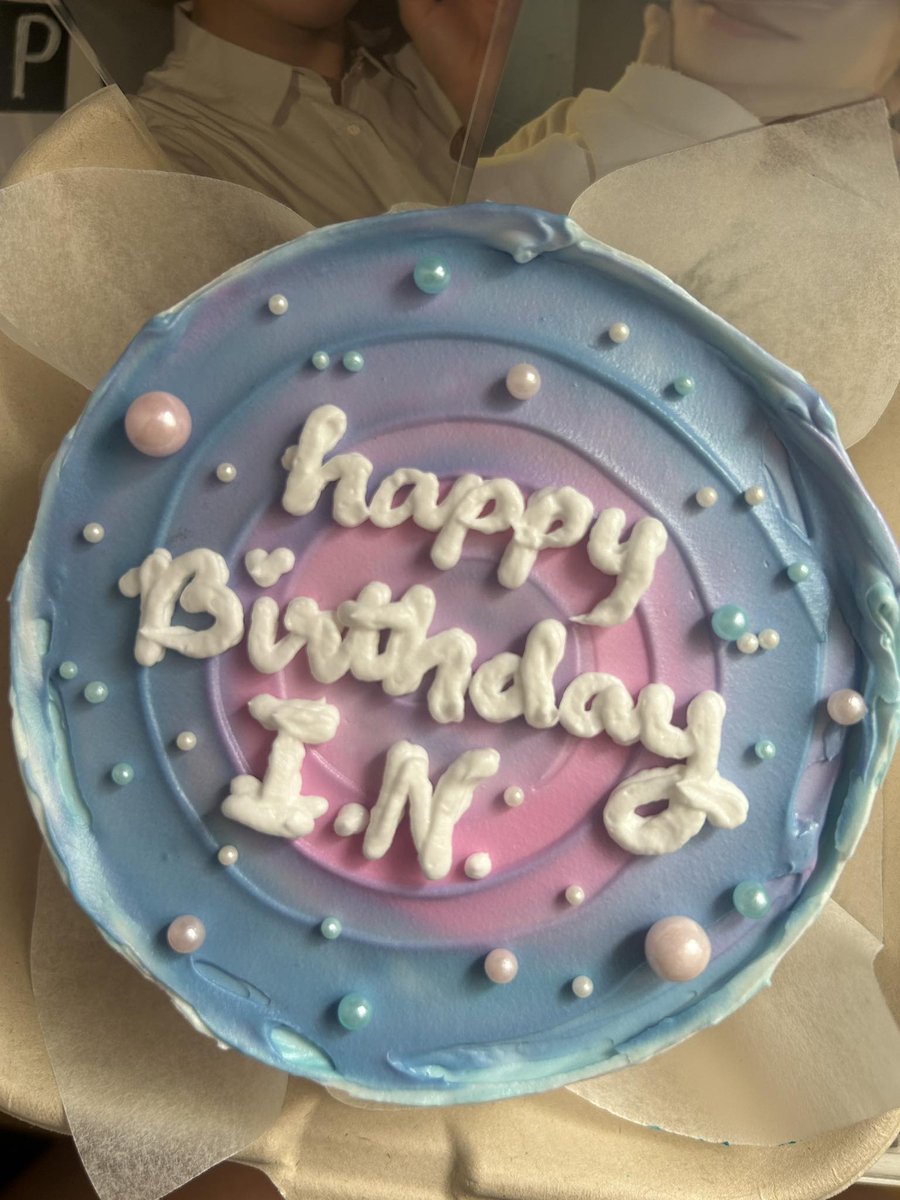 fatedwithSKZ's tweet photo. Happy Birthday, I.N! 

📷 Wow, 23 ka na—gosh, we're getting so old. 

📷 Don't grow up so quickly! 

But no matter how many candles are on your cake, you'll always be our Baby Bread.

#HappyINDay
#PrinceOfVocals_IN_Day
#아이엔_생일이다_크림채우자
#StrayKids #스트레이키즈 https://t.co/o1CVNFZACy
