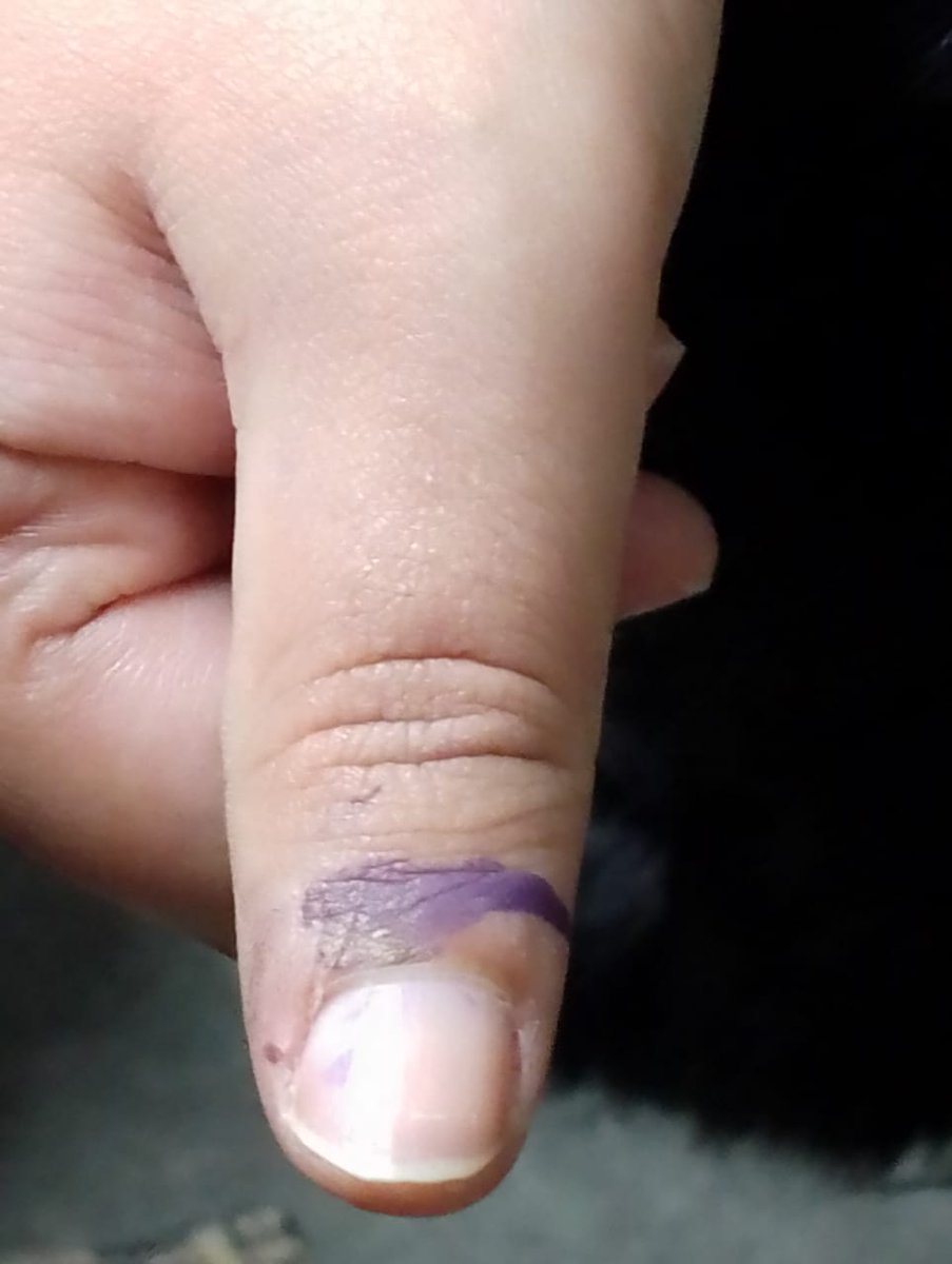 ramlakhurshid28's tweet photo. #VoteForImranKhan
#VoteForIK
#ووٹ_ڈالو_خان_نکالو
#PakistanElection
#VoteForPTI
#VoteCasted
#GeneralElectionN0W
I have done my duty.
آج میں نے 9 اپریل کا قرض اتارنے کی کوشش کی ہے آگے اللہ تعالٰی انشاءاللہ ہمارے ساتھ ضرور دے گا https://t.co/URk3Vz4qBT
