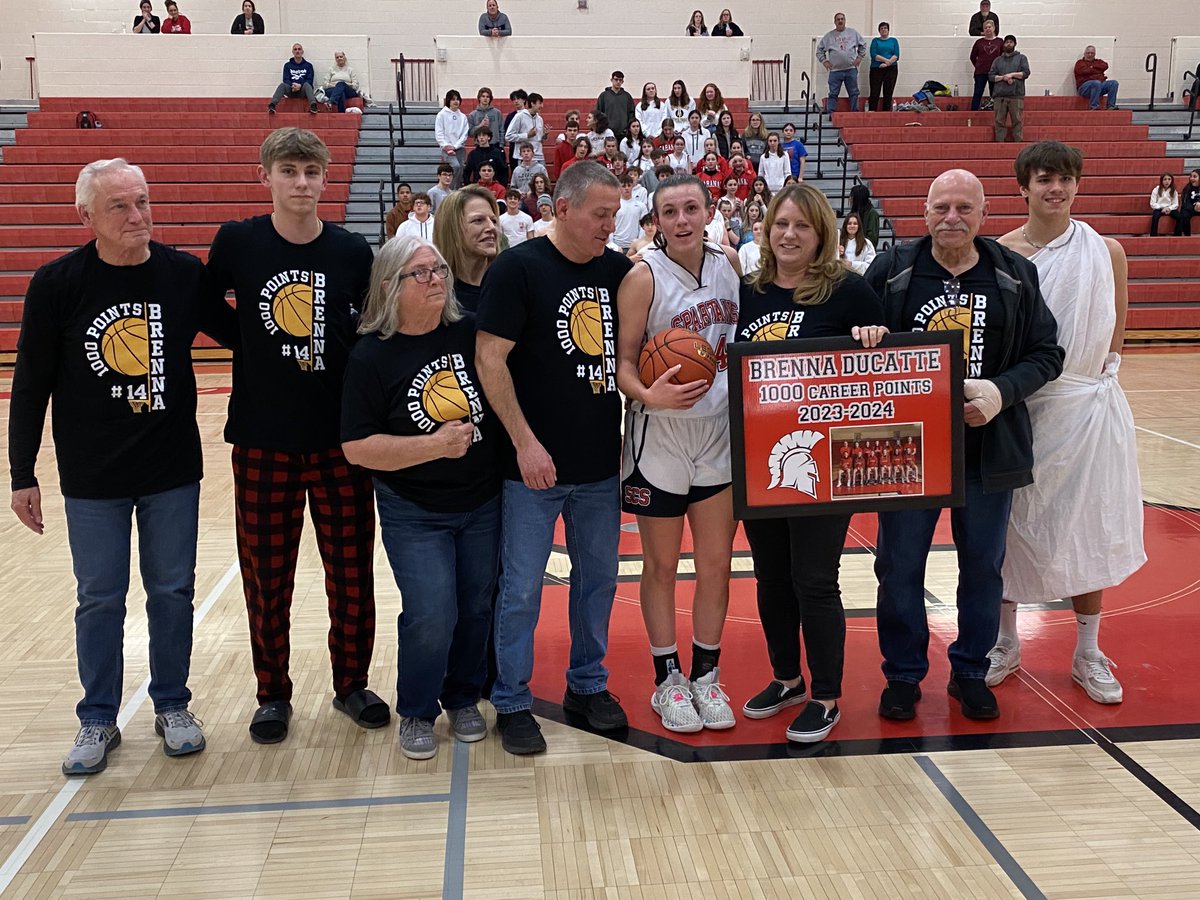 jlotemplio's tweet image. Saranac’s Brenna Ducatte notched her 1,000th point of her career in a Spartan win over AuSable Valley