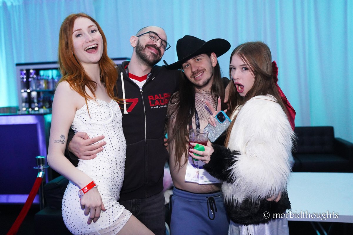 morbidIAFD's tweet photo. White party @scarletskiesxxx @zanegeyserxxx @myramoans https://t.co/IurTikkpPo
