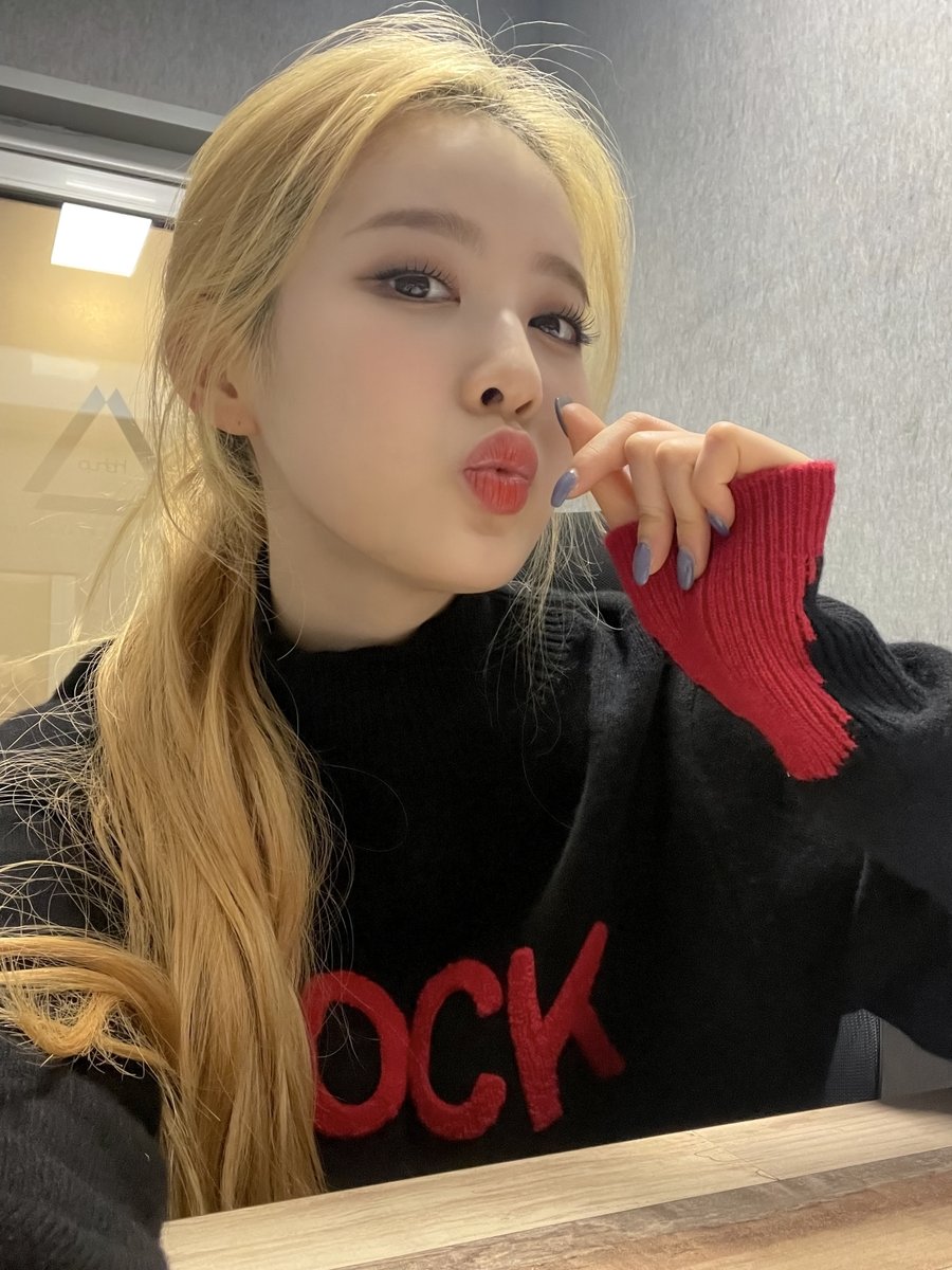 sieunurmyangel's tweet photo. 시은이 옷진짜오래입는거가틈 https://t.co/ocyzoWT3Pm