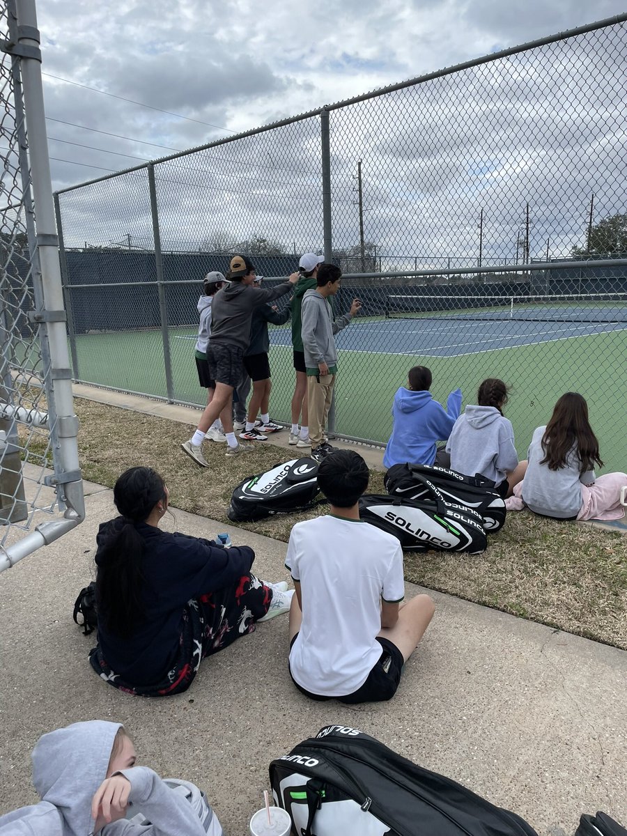 TennisStratford's tweet photo. These girls win again.. A Draw Girls Doubles at Fort Bend JV Tournament. The team was there to cheer them on during the final, @77079Athletics @SHS_BoosterClub #LoveToWin #TwinPower https://t.co/s7d03zdhfJ
