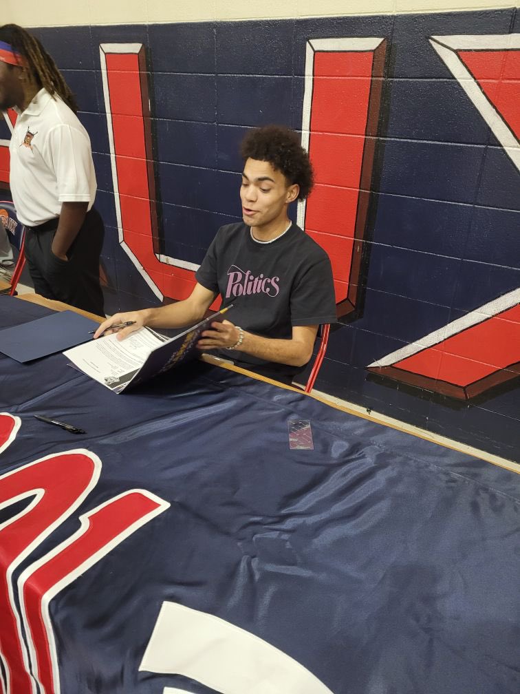 Alex simon tweet media