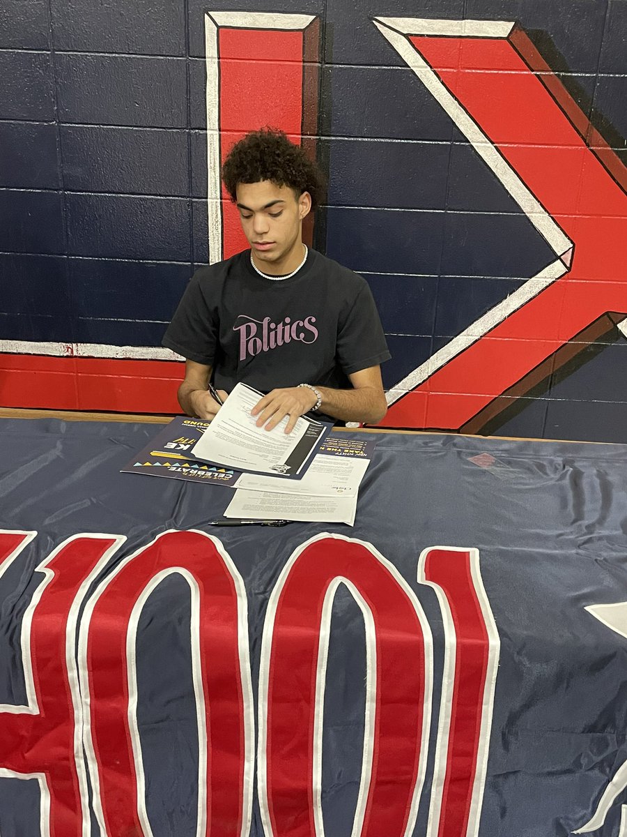 Alex simon tweet media