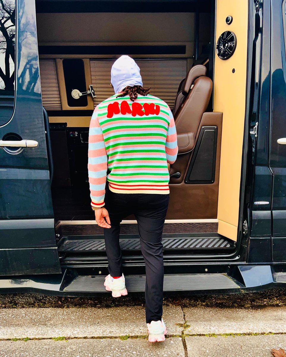 flossmobchase's tweet photo. They wanna take my place but don’t even know what it take! https://t.co/95dLggH7uo