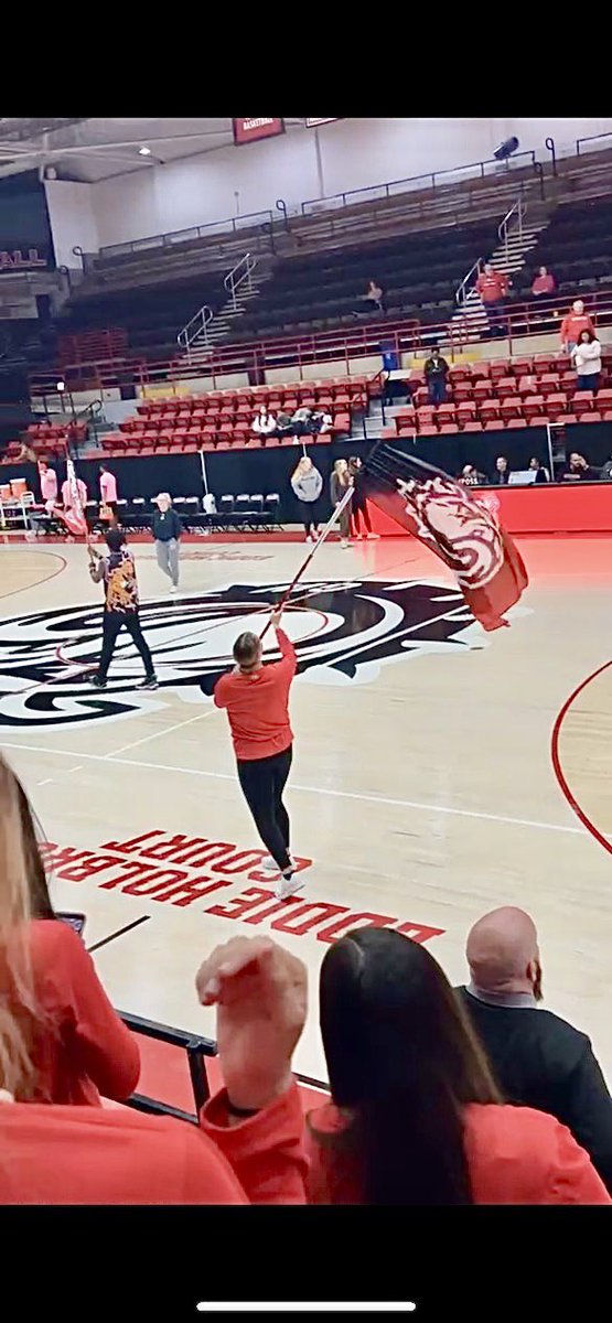 GWUSoftball's tweet photo. S/O to @GWU_WBK on their conference W tonight!!!! 

Thank you for having us and highlighting our season! Dawgs support Dawgs 🤝

#SkoDawgs https://t.co/qGo4N5Xr5i