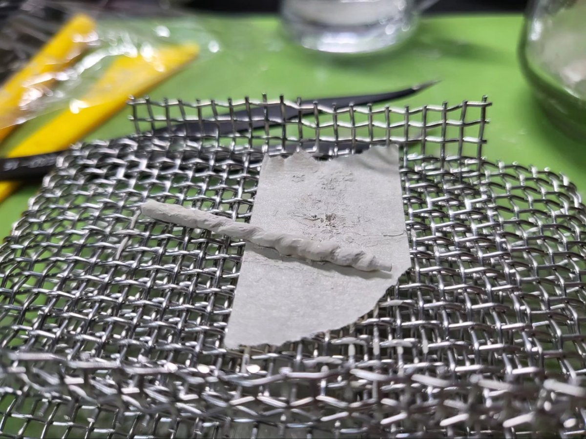 나의 기념일
MY ANNIVERSARY
2024. silver, enamel color
Special thanks to professor J.P. Hong