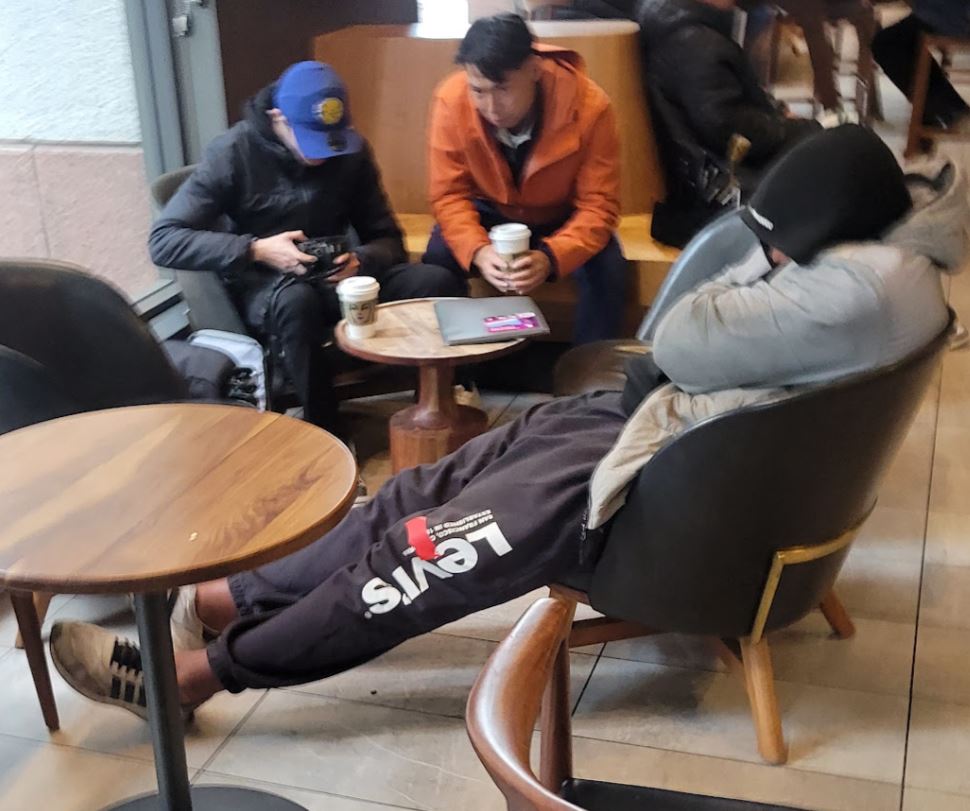 During the work week, the Starbucks at California and Kearny - one of a shrinking number in the FiDi - is an uneasy mix of legacy workers and street people, and that mix is trending in the wrong direction.