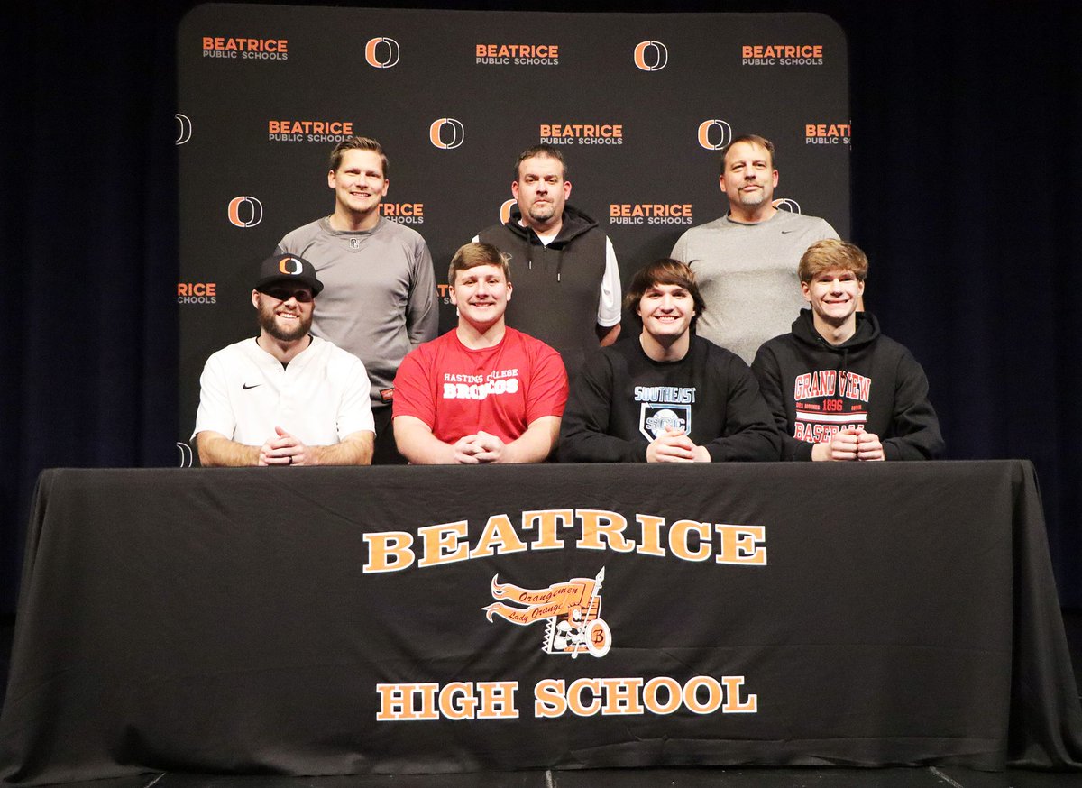BeatriceBasebll's tweet photo. Congrats to our 2024 Varsity Baseball Players as they signed their letter of intent to take their talents to the next level. Proud of you guys! 
 
 Gage Wolter - Hastings College Football
 Noah Jobman - SCC Baseball 
 Trey Henning - Grand View University Baseball https://t.co/d1TRu3I2Ax