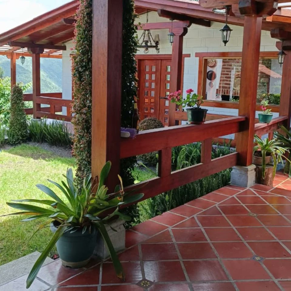 Te invitamos a vivir una experiencia inolvidable🤩  y la tranquilidad de un entorno completamente seguro🌳
Ideal para parejas, familiares, grupos de amigos o viajeros solitarios.
Reserva ahora
yunguilla.org.ec

¡Te esperamos!
#comunidadYunguilla