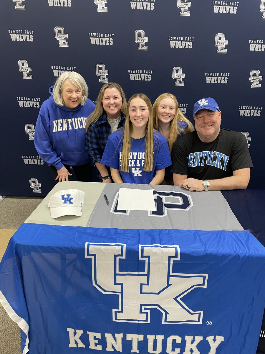 RunningOEHS's tweet photo. Morgan Dick will be competing in both cross country and track at the University of Kentucky! Way to go, Morgan! @IderanOE @CoachKell3 https://t.co/QVjP5R1x5X