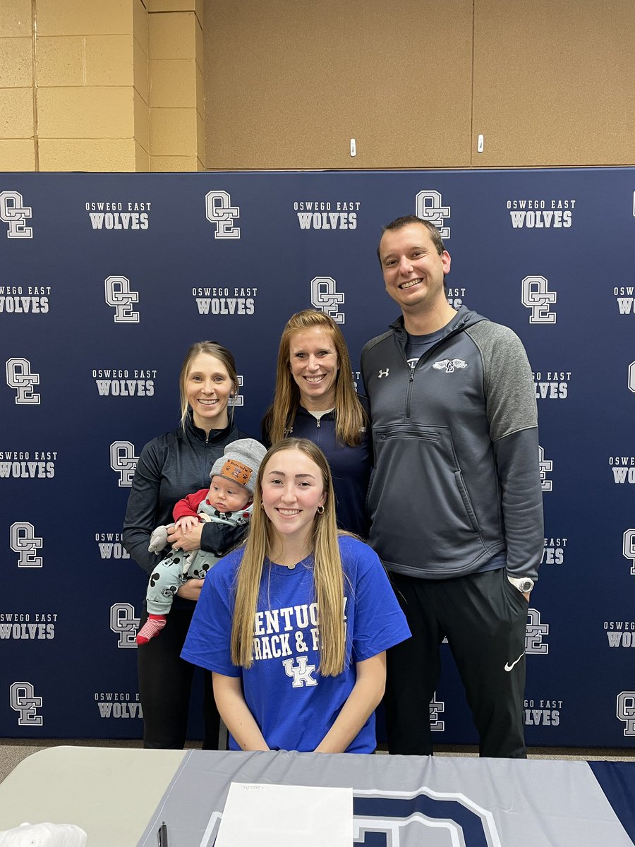 RunningOEHS's tweet photo. Morgan Dick will be competing in both cross country and track at the University of Kentucky! Way to go, Morgan! @IderanOE @CoachKell3 https://t.co/QVjP5R1x5X