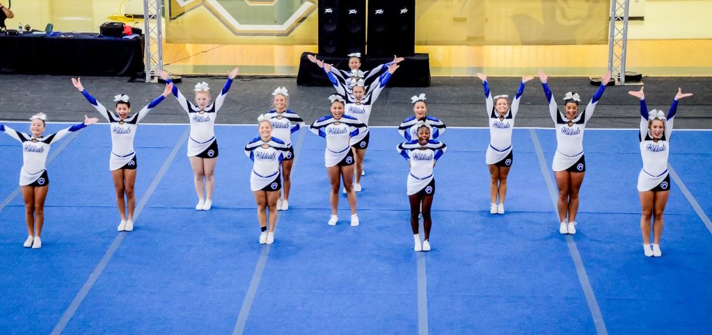 LGHS Competition Cheer tweet media
