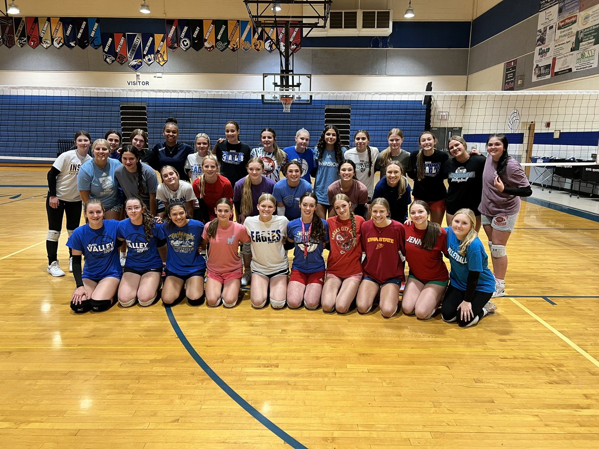 Grain Valley Volleyball tweet media