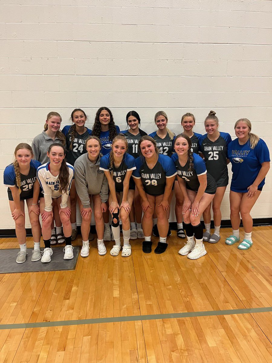 Grain Valley Volleyball tweet media