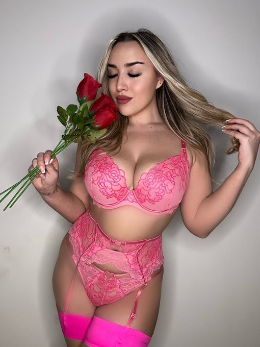 Hiiii https://t.co/a9J5sWkR0K