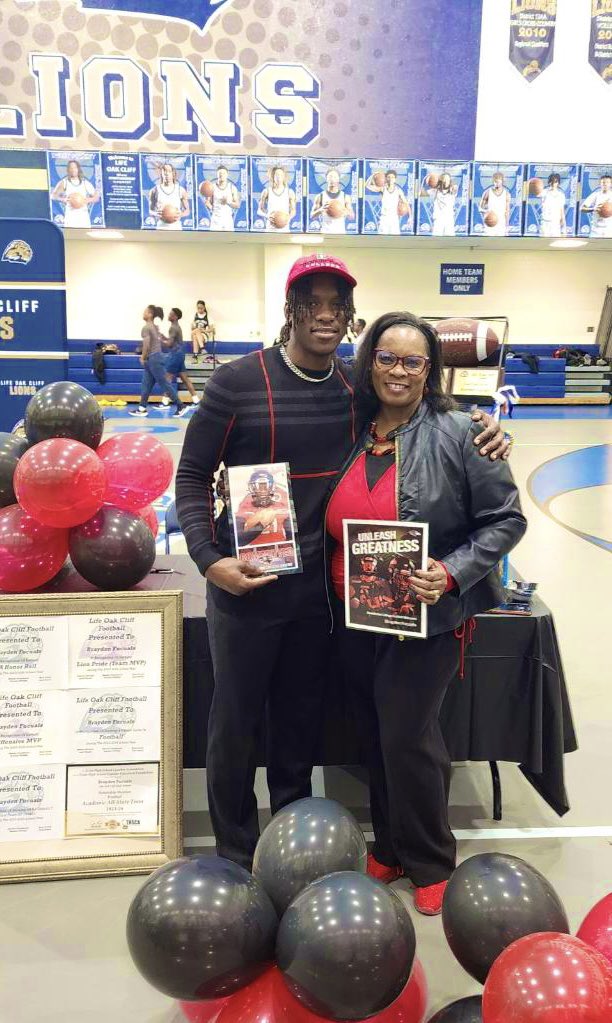 Proud to be a Raven! 💪🏽 🔴⚫️ <a href="/JoelOsborn_BC/">Joel Osborn</a> <a href="/coach_hauser/">Aaron Hauser</a> @CoachKoch_BC <a href="/RavenFootballBC/">Benedictine Football</a> <a href="/BraydenFucuals/">Brayden Fucuals</a> <a href="/RonMurrayJr/">𝐑𝐨𝐧 𝐌𝐮𝐫𝐫𝐚𝐲</a> #UnleashGreatness #NationalSigningDay2024