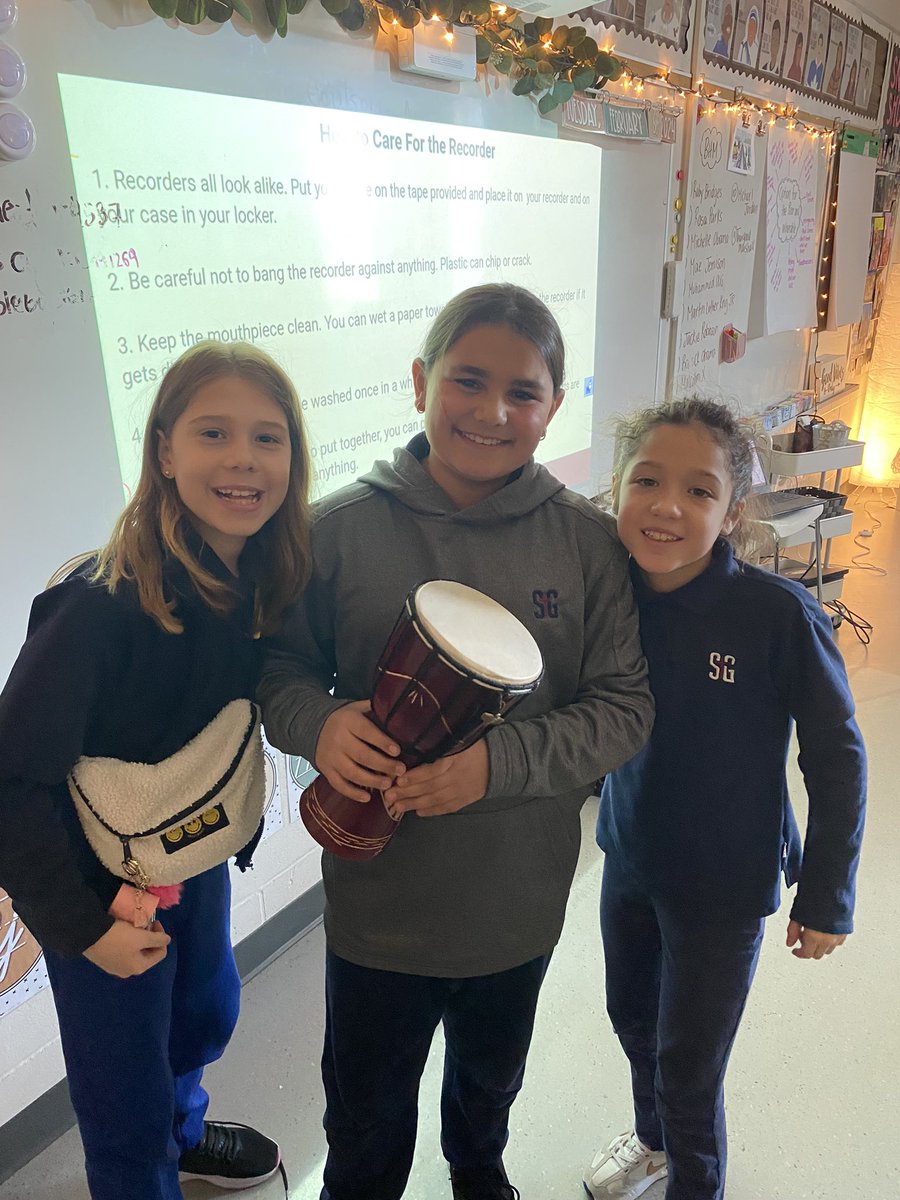 Mrs. Dunlop OCT 🍎 HCDSB tweet media