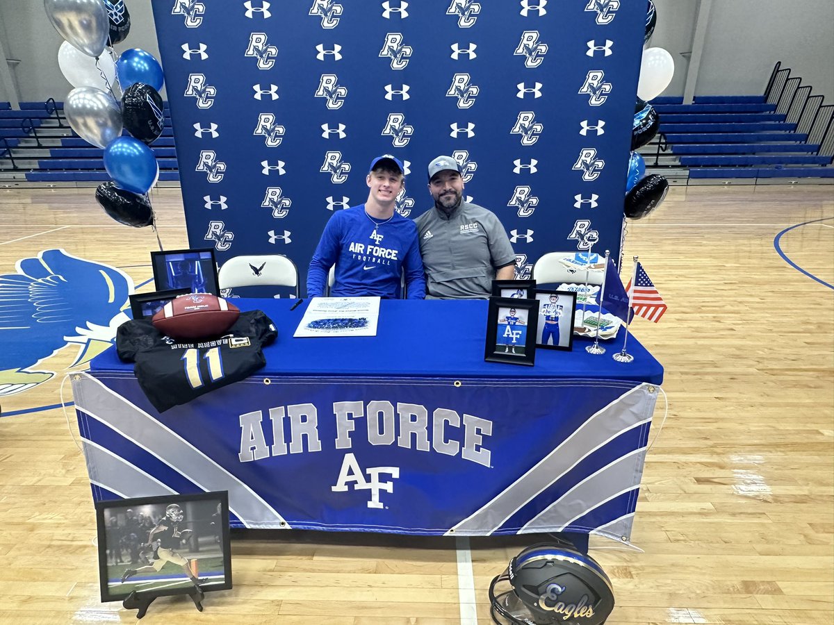 Josh Hendricks tweet media