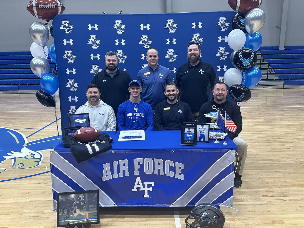 Josh Hendricks tweet media