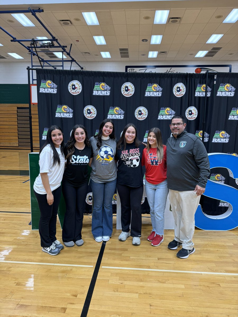 GirlssoccerRams's tweet photo. What an awesome afternoon at the Emerald City. 4 Seniors signing their letters of intent. Congratulations once again to @JaydaV_22 @madelynnnoel @alvillar_12 @_danielaaa10 thank you for the last four years. You have helped pave the way and lead our program in the right direction. https://t.co/USyoe2VjvA