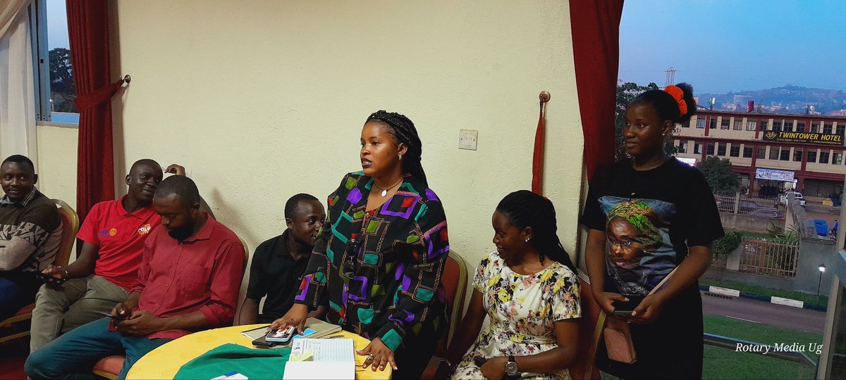 RotaryMedia256's tweet image. In the spirit of harmony and understanding, @EmilianKayima guides Rotaractors through a fellowship on Peace and Conflict Resolution. Grateful to the Rotaract Club of Kampala @the_ndegeyas for hosting this vital discussion. #PeaceBuilding #RotaryFamily