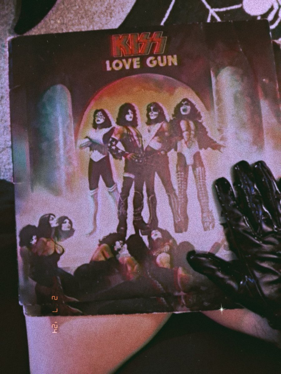 RT if you love this album🫶💋🔥 . #LoveGunGirl #KissArmy