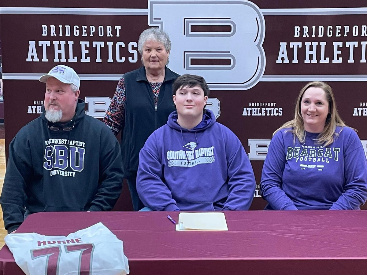FB_Bulls's tweet photo. Congratulations to our very own Travis Horne. Travis signed is National Letter of Intent to attend Southwest Baptist University to continue his academic and athletic career. We are extremely proud of him and super happy for his family.
#BUHD #btb https://t.co/4Y6TQa8tAE