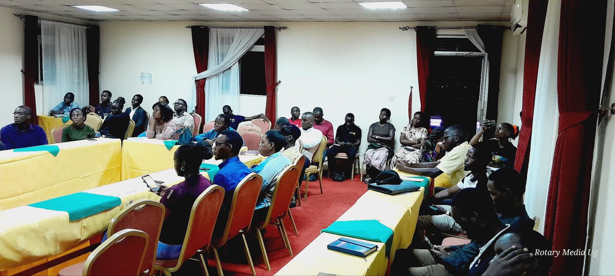 RotaryMedia256's tweet photo. Inspired by @EmilianKayima's wisdom on fostering peace amidst conflict. Rotaractors gather at the Rotaract Club of Kampala @the_ndegeyas for a fellowship focused on Peace and Conflict Resolution. Let's be the change! #RotaryValues #RotaractFellowship https://t.co/JHJXsodx3W