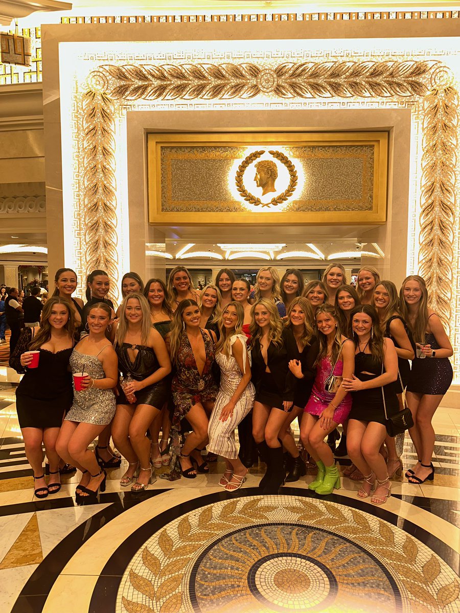 Kelly Papenberg tweet media