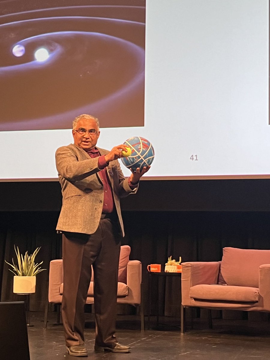 Shri Kulkarni makes gravitational waves at ⁦@Caltech⁩ Watson Lecture. He is describing all the cosmic balls found by the amazing ⁦⁦@ztfsurvey⁩