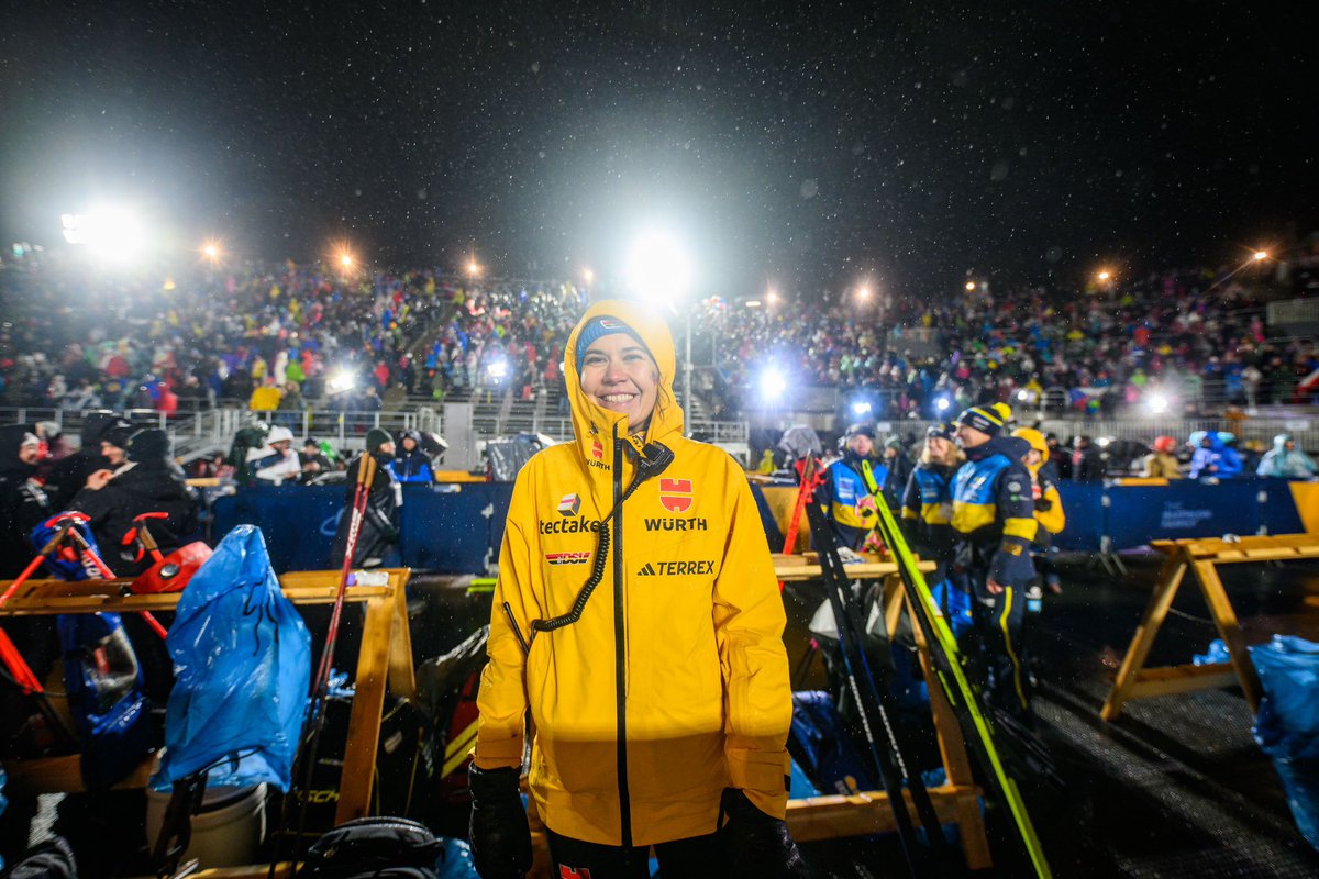 Nach dem Regen kommt die Sonne. 

Das ist #biathlon. 
Deswegen lieben wir #biathlon. 

Alles war dabei: Spitzenleistungen, Spannung, Emotionen, Leidenschaft, Wille, Kampfgeist, Tränen.
Und. Das #team hat funktioniert. Wir gewinnen zusammen, wir verlieren zusammen. #wirliebensport