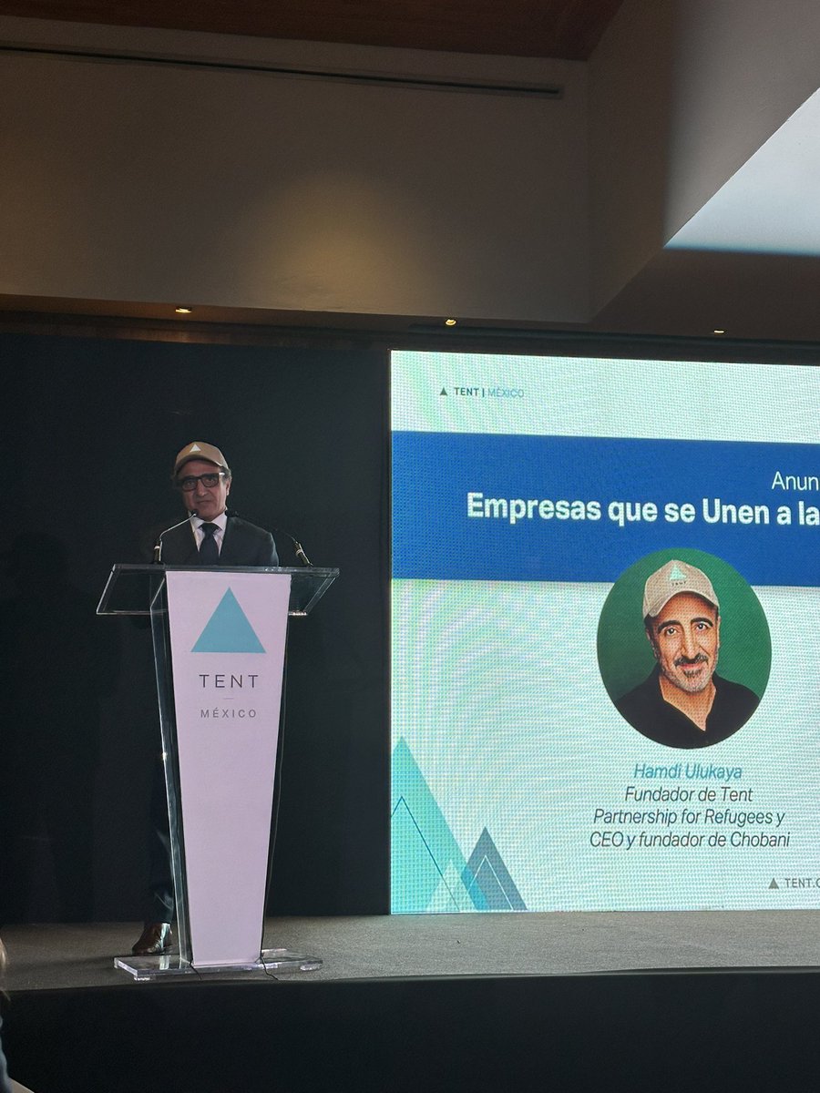 Rodrigomoralesc's tweet photo. Un verdadero hito pasó hoy. Cincuenta empresas en 🇲🇽 asumieron un rol activo en pro de la integración laboral, financiera y social de los migrantes y refugiados en el país 🎉

“Businesses are the perfect place to make beautiful things happen”

Hamdi Ulukaya, Fundador de @TentOrg https://t.co/mzNUb34bng